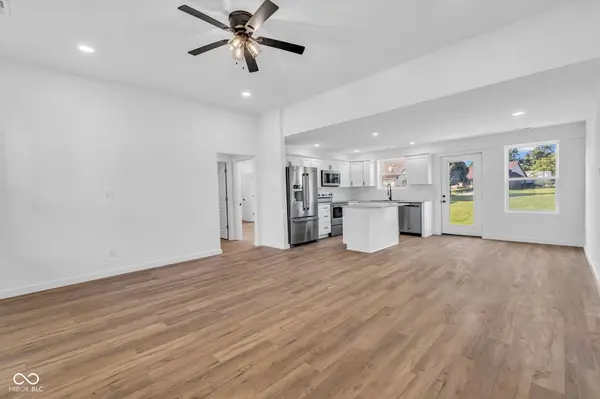 404 E College ST, Bainbridge, IN 46105