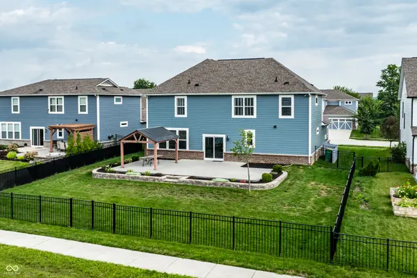 2117 Tompkins DR, Westfield, IN 46074