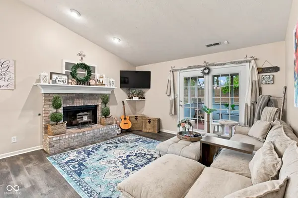 7809 Clearview CIR, Indianapolis, IN 46236