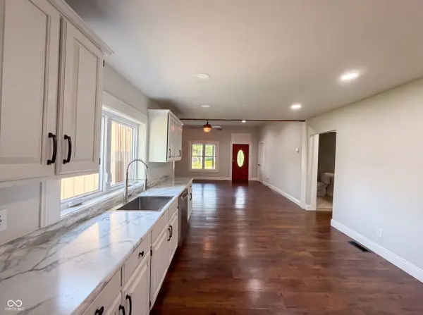 114 S Pleasant ST, Milroy, IN 46156