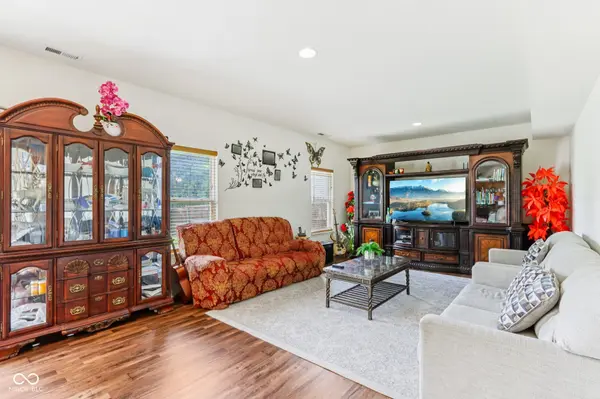 627 Appleseed DR, Indianapolis, IN 46217