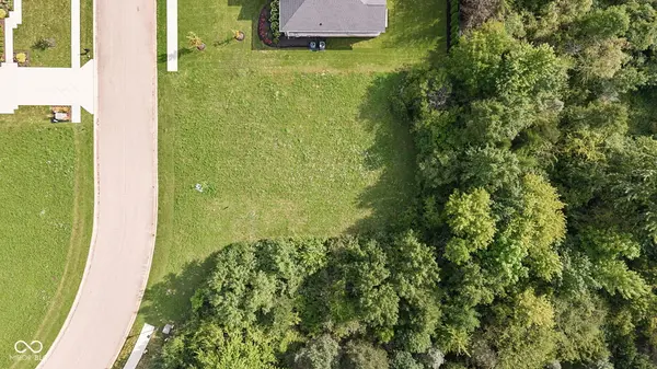 10470 Woodhall LN, Carmel, IN 46032