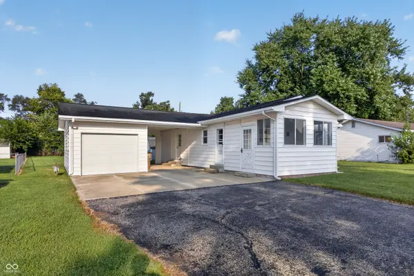 262 Woodlane DR, Columbus, IN 47201