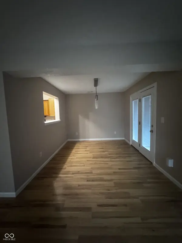 10467 Secretariat DR, Indianapolis, IN 46234