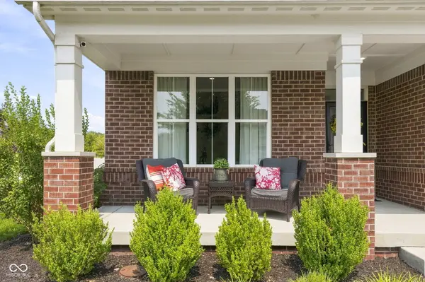 5948 Weldra DR, Zionsville, IN 46077