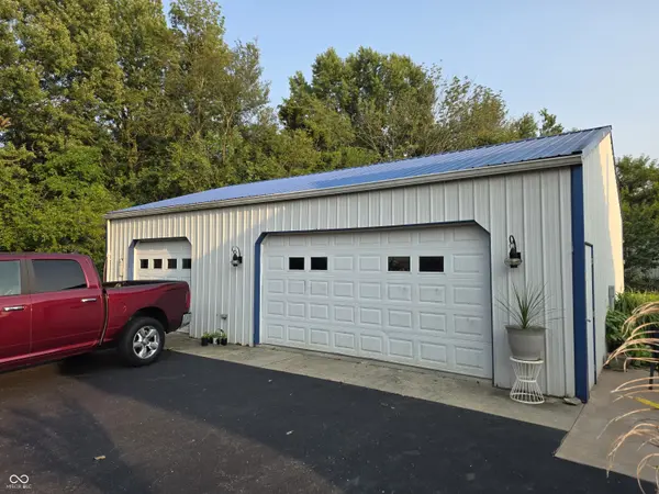 2960 S Miller ST, Shelbyville, IN 46176