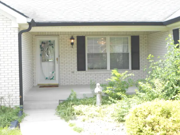 4140 S Danita CT S, New Palestine, IN 46163