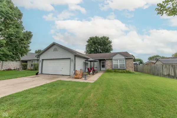 8027 N Burbrink DR, Columbus, IN 47201