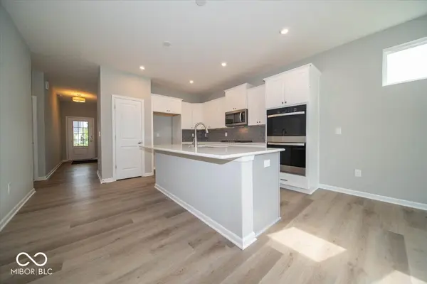 3869 Willow Branch WAY, Westfield, IN 46062