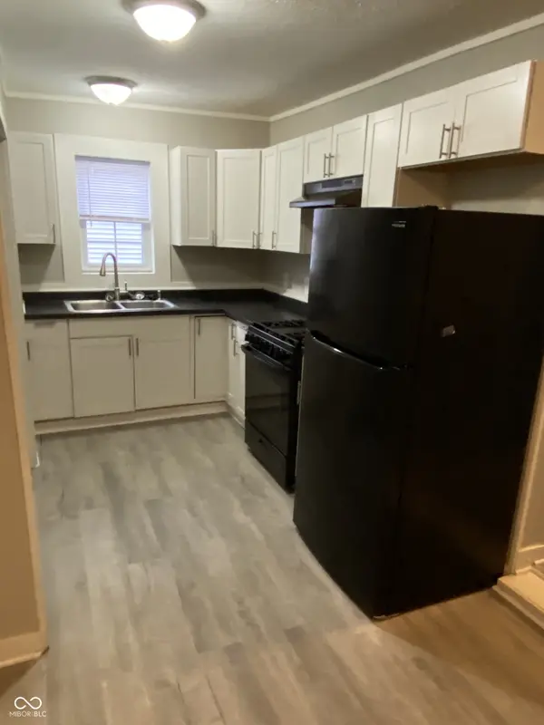 1820 S M ST, Elwood, IN 46036