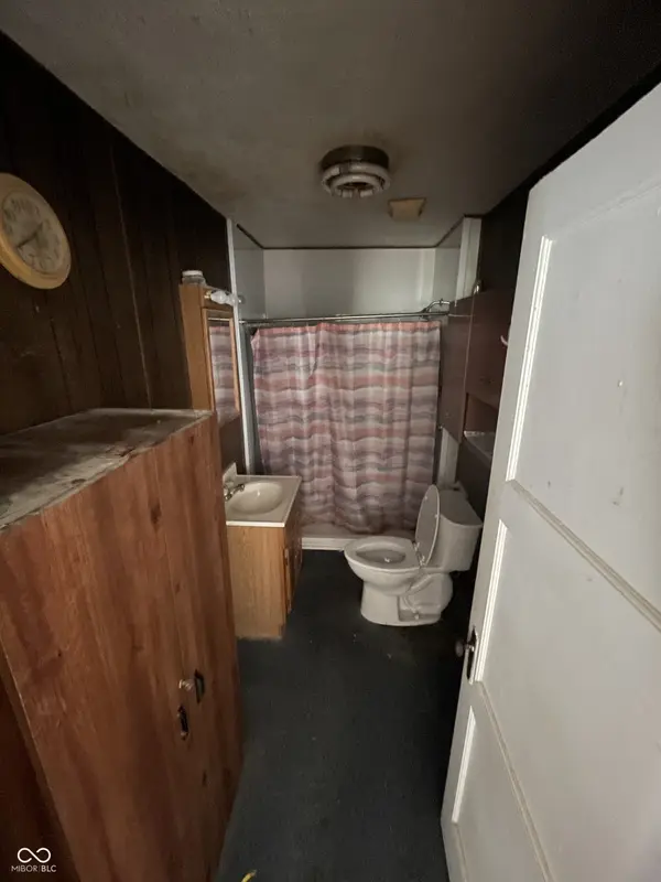 209 Schepman, Seymour, IN 47274
