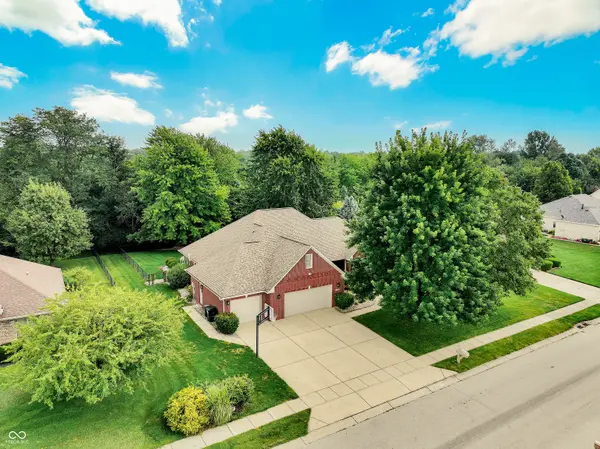 1347 N Manchester DR, Greenfield, IN 46140