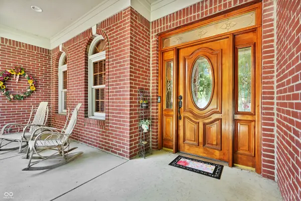 1347 N Manchester DR, Greenfield, IN 46140