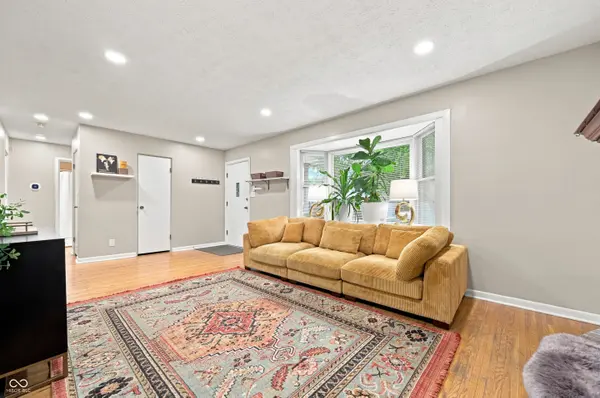 6305 Douglas RD, Indianapolis, IN 46220