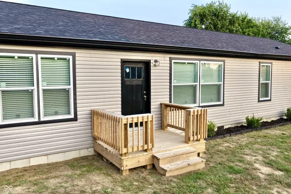 819 W Tanner, Brownstown, IN 47220