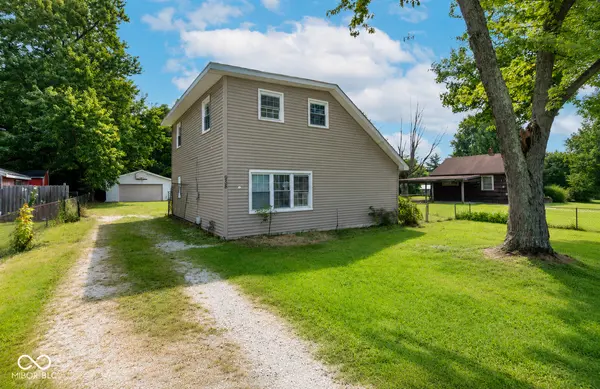 938 S Dupont PL, West Terre Haute, IN 47885