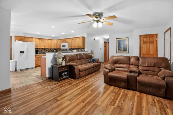 840 W Gerking DR, Nineveh, IN 46164