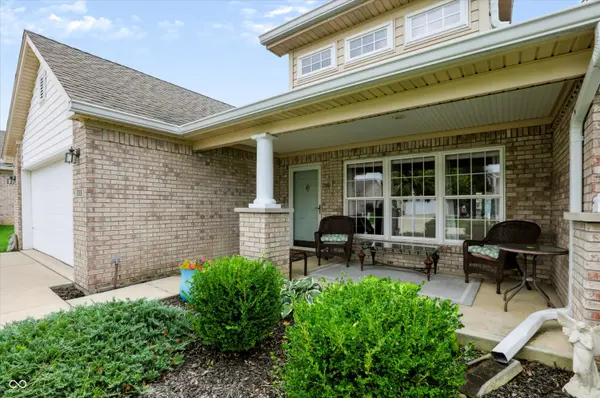 1068 Hilltop Commons BLVD, Whiteland, IN 46184