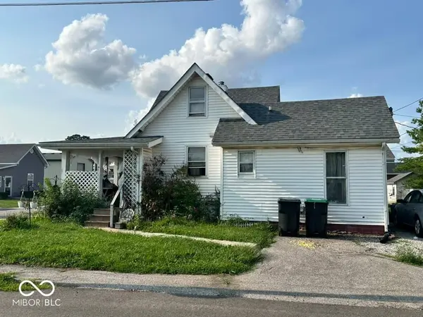 69 West ST, Whiteland, IN 46184