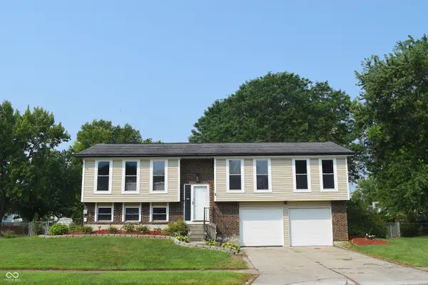 8059 Harvest LN, Indianapolis, IN 46256