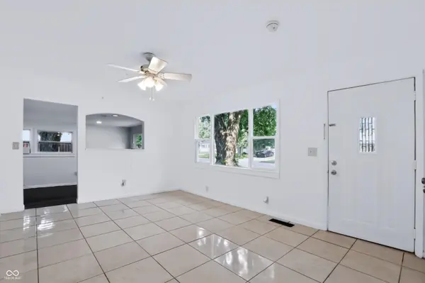 4001 Kalmar DR, Indianapolis, IN 46222