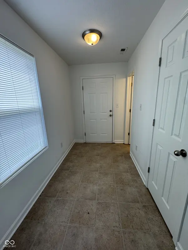 2003 Falcon CT, Franklin, IN 46131