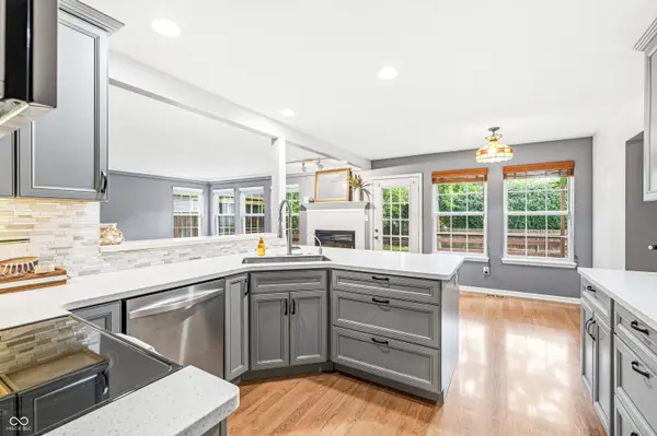 4809 Melbourne RD, Indianapolis, IN 46228