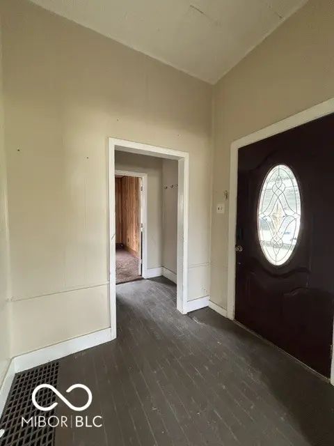 200 N Center, Francisco, IN 47649