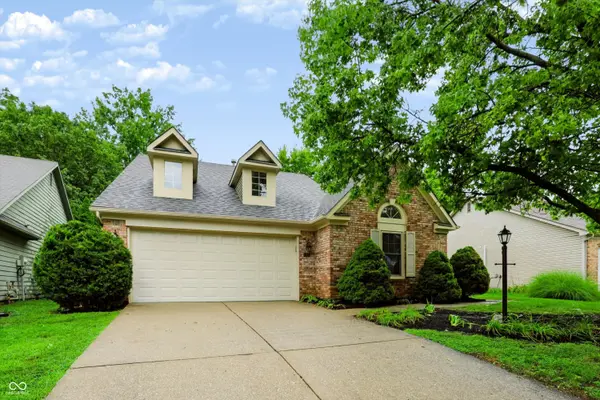 10816 Belair DR, Carmel, IN 46280