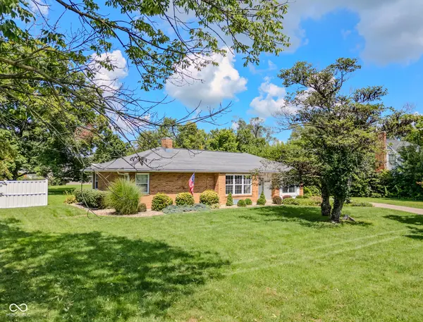 1406 Laurel DR, Columbus, IN 47203