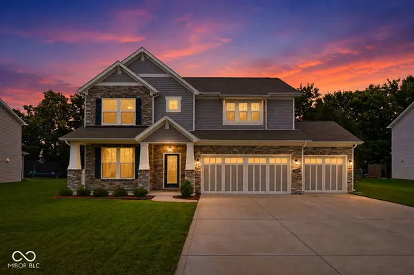 1535 Bearcub LN, Avon, IN 46123