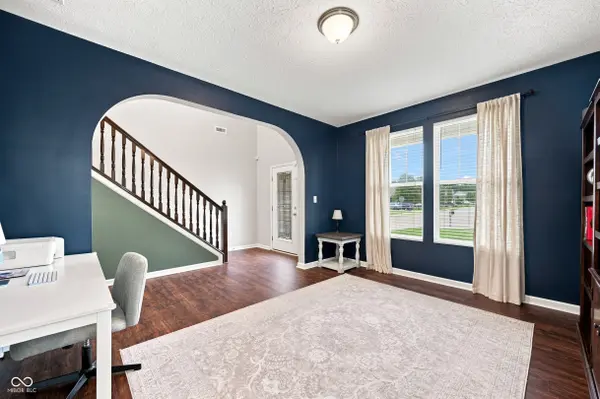 1535 Bearcub LN, Avon, IN 46123