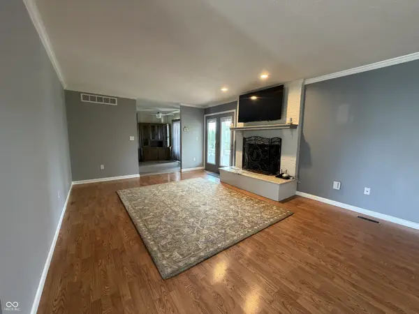 61 Callery Pear DR, Batesville, IN 47006