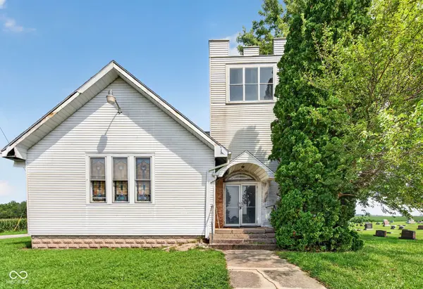 13700 E Orr RD, Parker City, IN 47368