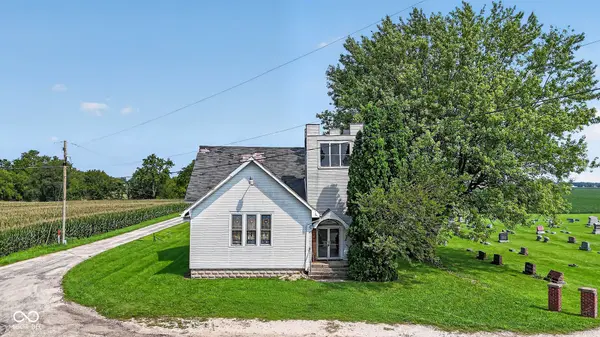 13700 E Orr RD, Parker City, IN 47368