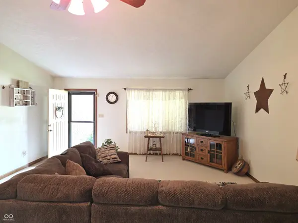 1202 Sycamore DR #18, Shelbyville, IN 46176