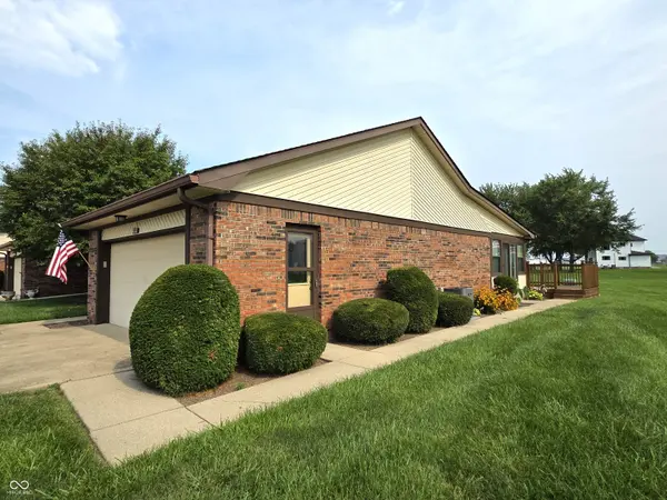 1202 Sycamore DR #18, Shelbyville, IN 46176