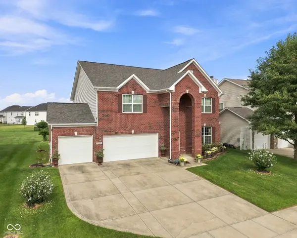8744 N Aspen WAY, Mccordsville, IN 46055