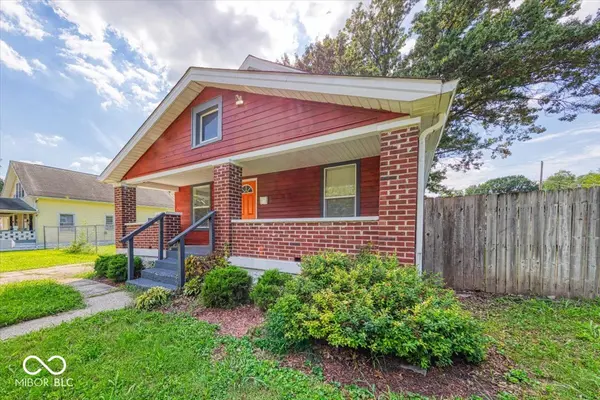 702 N Gladstone AVE, Indianapolis, IN 46201