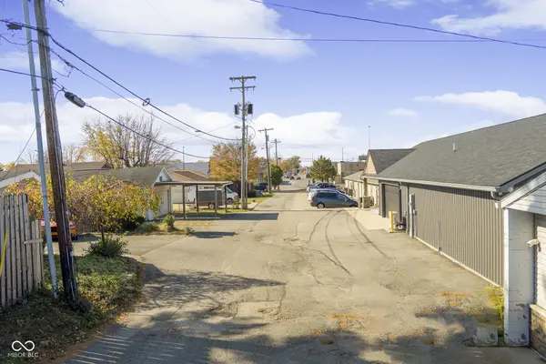 1416 E Tipton ST, Seymour, IN 47274