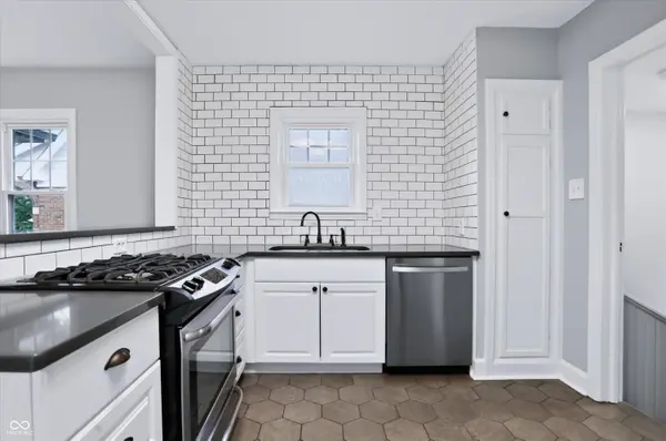 6079 E 10th ST, Indianapolis, IN 46219
