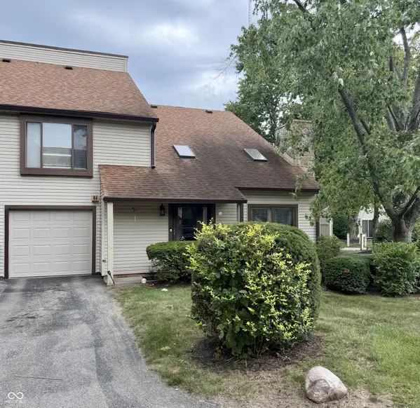 2476 Hideaway North DR, Indianapolis, IN 46268
