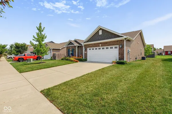 257 Longleaf LN, Greenfield, IN 46140