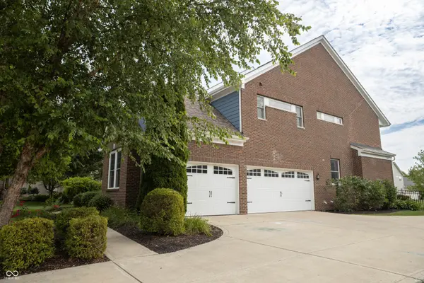 3271 Wildlife TRL, Zionsville, IN 46077