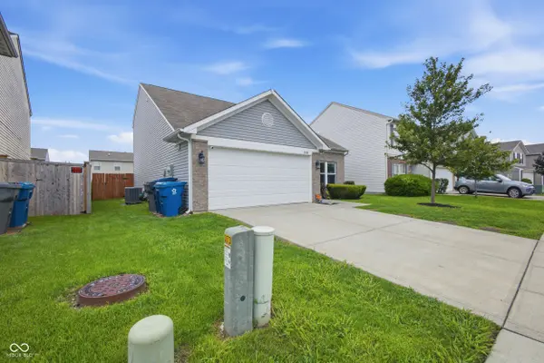 8038 Grove Berry WAY, Indianapolis, IN 46239