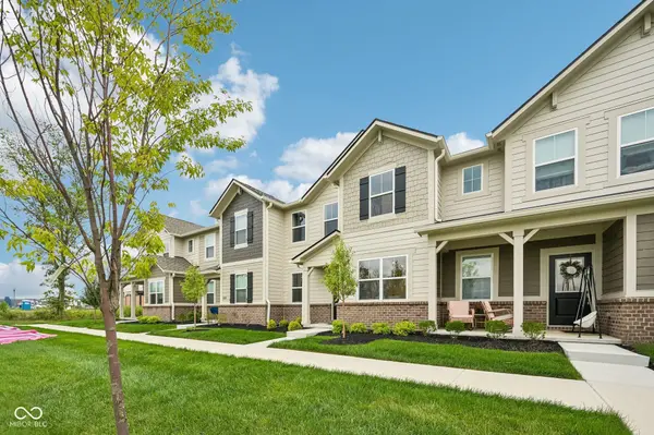 1712 Clifton LN, Westfield, IN 46074