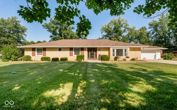 1144 North Drive, Seymour, IN 47274