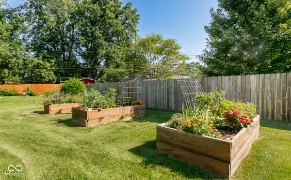 1144 North Drive, Seymour, IN 47274