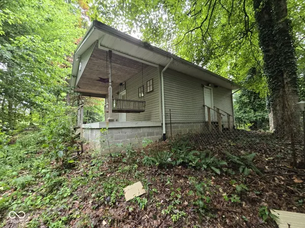 4401 Garard Chapel RD, Bowling Green, IN 47833