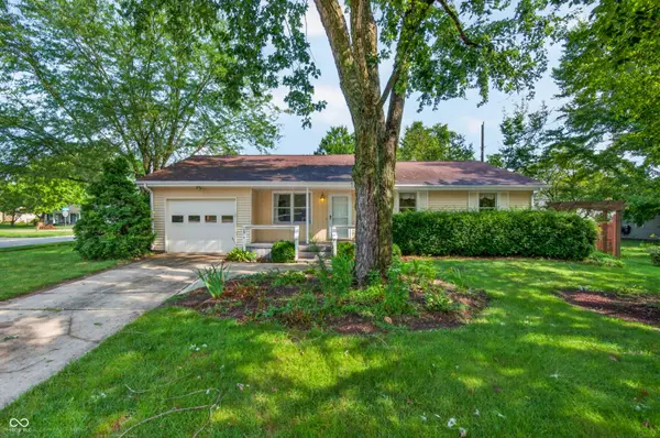 5310 Regency DR, Columbus, IN 47203